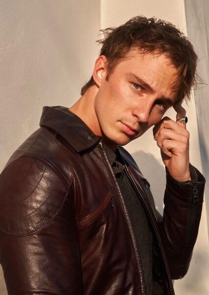 Drew Starkey photo