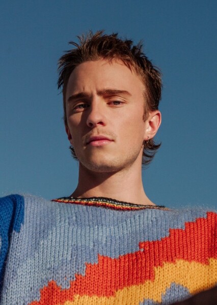 Drew Starkey photo
