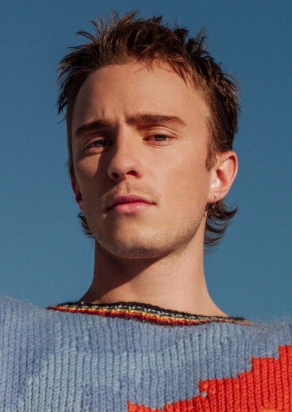 Drew Starkey photo