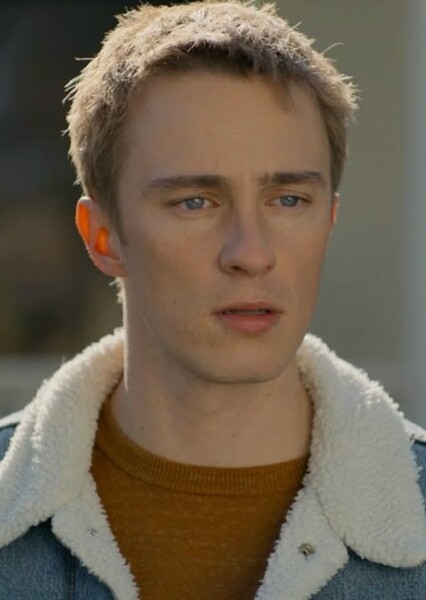 Drew Starkey