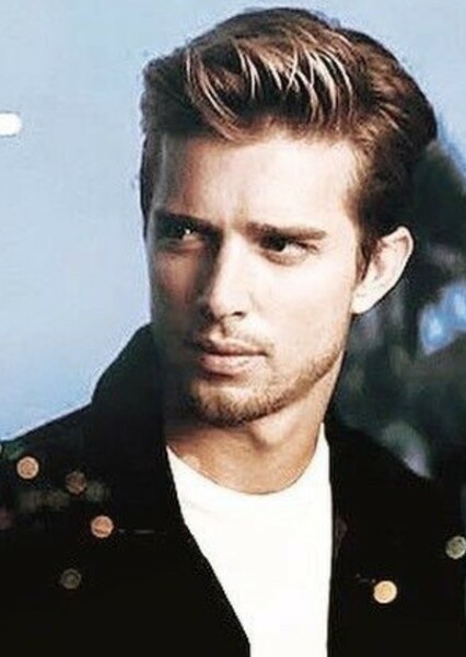 Drew Van Acker photo