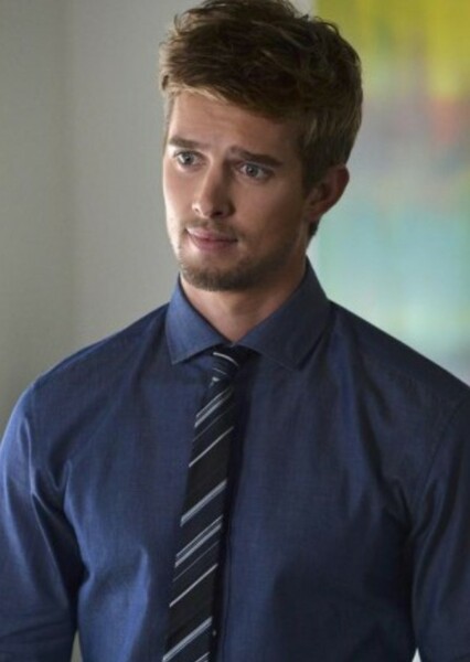 Drew Van Acker photo