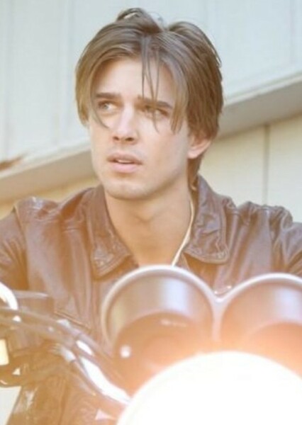 Drew Van Acker photo