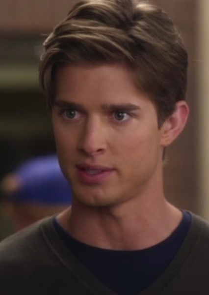 Drew Van Acker photo