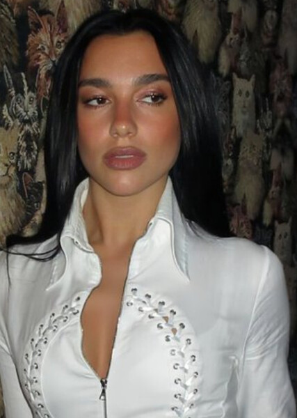 Dua Lipa photo