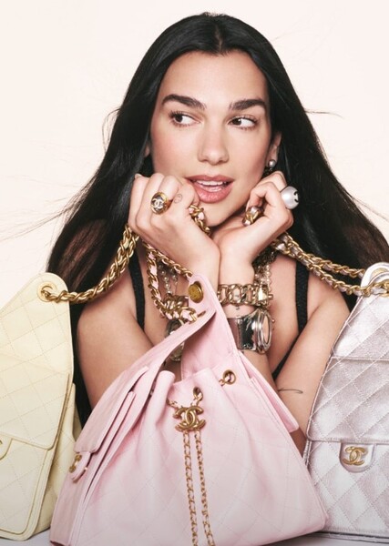 Dua Lipa photo