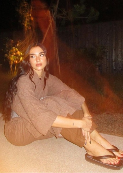 Dua Lipa photo