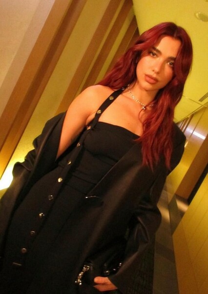 Dua Lipa photo