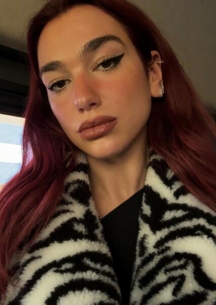Dua Lipa photo
