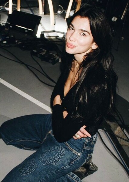 Dua Lipa photo