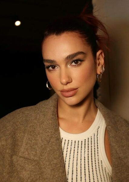 Dua Lipa photo