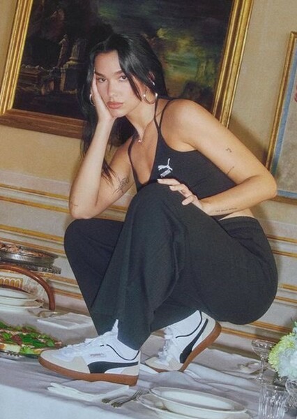 Dua Lipa photo