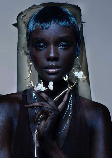 Duckie Thot photo