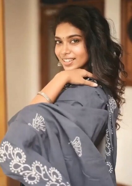 Dushara Vijayan photo