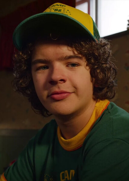 Dustin Henderson photo