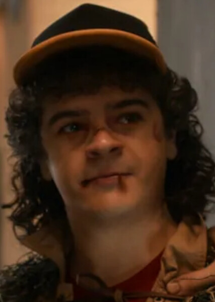 Dustin Henderson photo