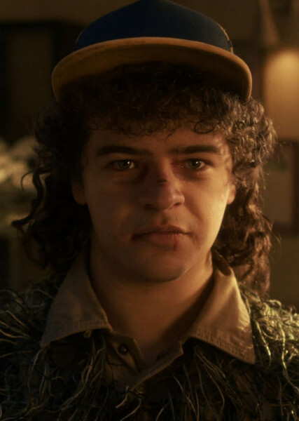 Dustin Henderson photo