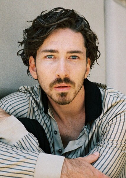 Dylan Arnold photo