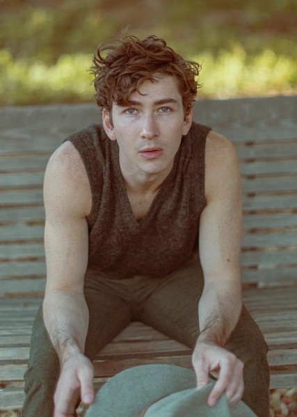 Dylan Arnold photo
