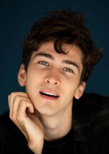 Dylan Arnold photo