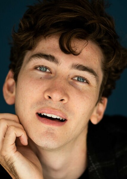 Dylan Arnold photo