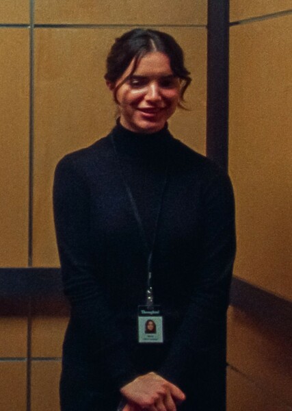 Dylan Gelula photo