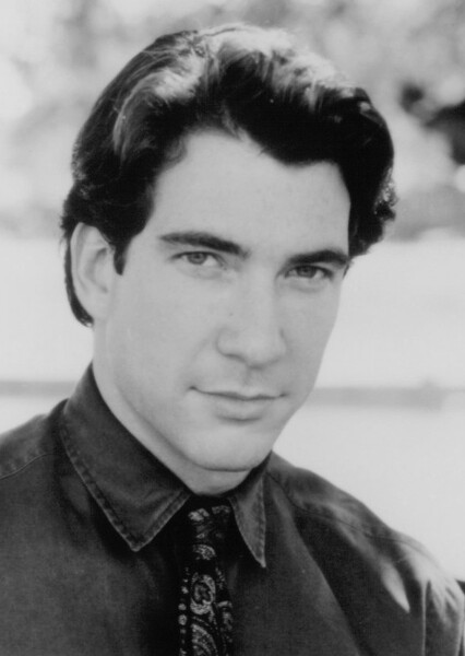 Dylan McDermott photo