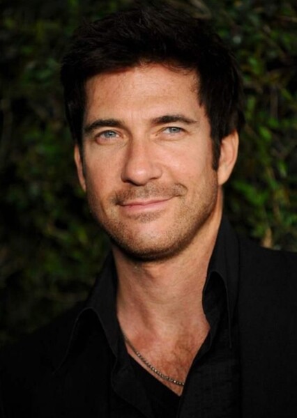 Dylan McDermott photo