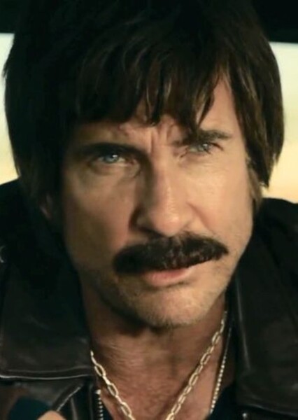 Dylan McDermott photo