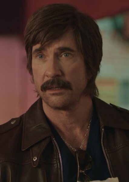 Dylan McDermott photo