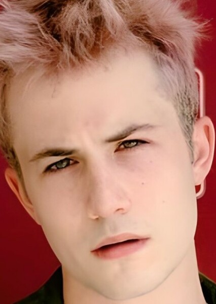 Dylan Minnette photo