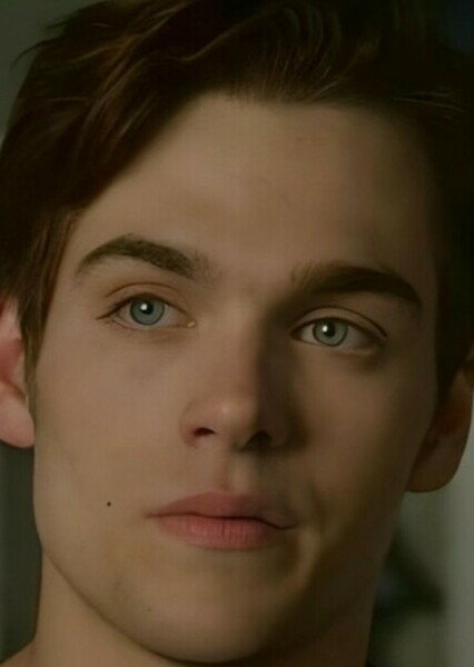 Dylan Sprayberry photo