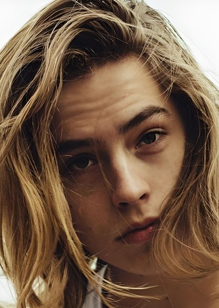 Dylan Sprouse photo