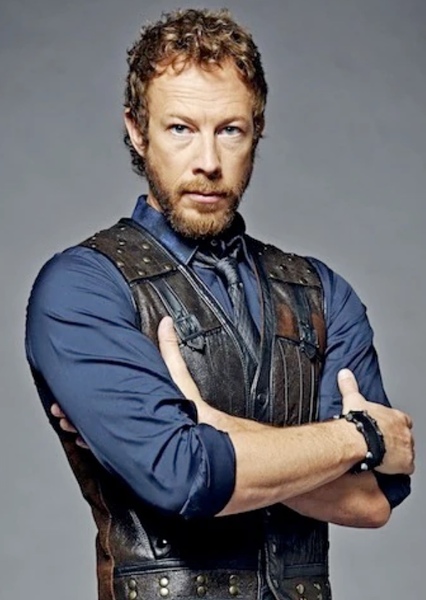 Dyson (Lost Girl) photo