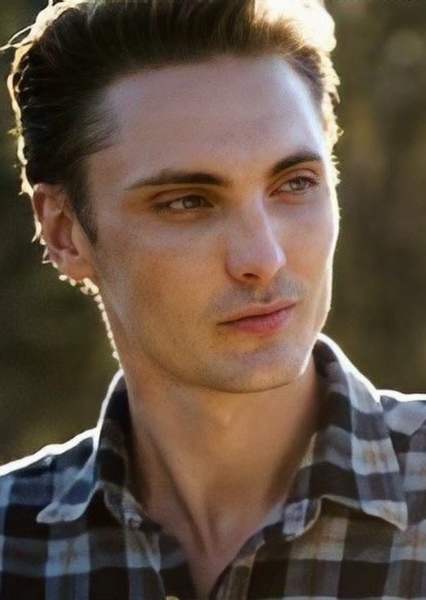 Eamon Farren photo