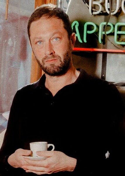 Ebon Moss-Bachrach photo