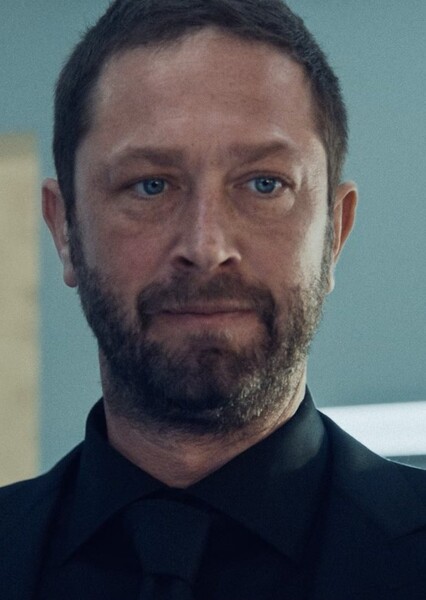 Ebon Moss-Bachrach photo