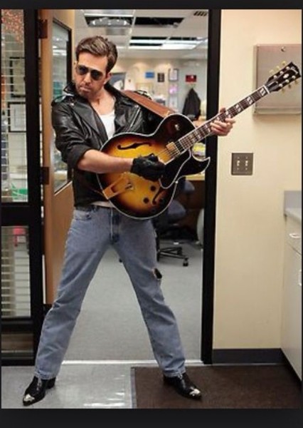 Ed Helms photo