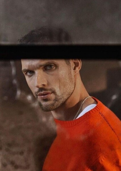 Ed Skrein photo