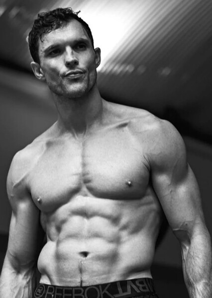 Ed Skrein photo