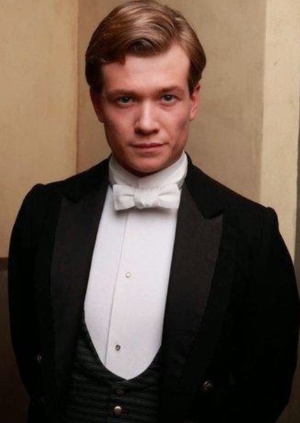 Ed Speleers photo