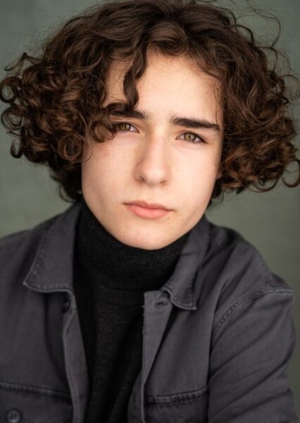 Edan Hayhurst photo