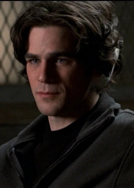 Eddie Cahill photo