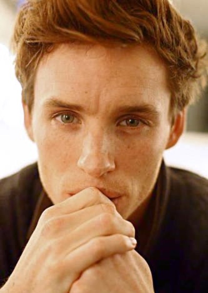 Eddie Redmayne photo