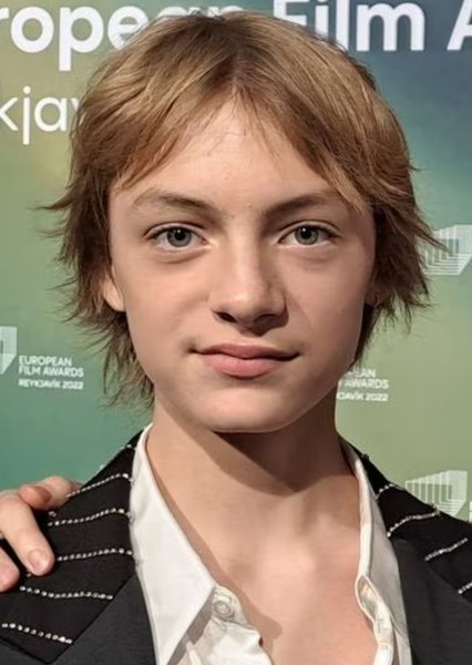 Eden Dambrine photo