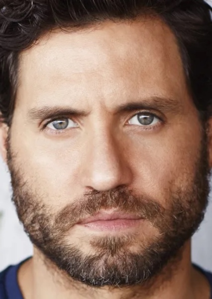 Edgar Ramírez photo