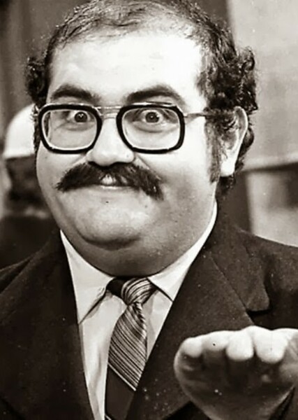 Edgar Vivar photo