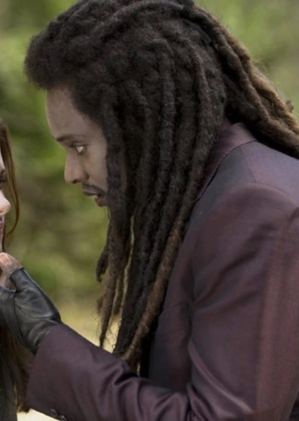 Edi Gathegi photo