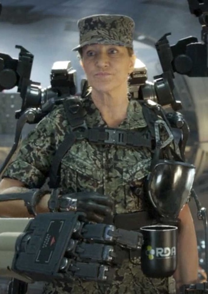 Edie Falco