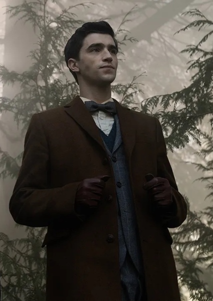Edwin Payne (Dead Boy Detectives) photo
